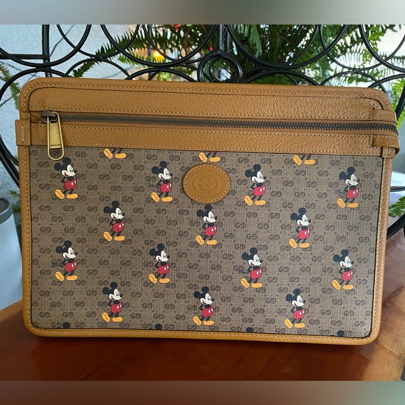 GUCCI Disney Supreme Mickey GG Clutch W/Certificate of Authenticity - Picture 1 of 12